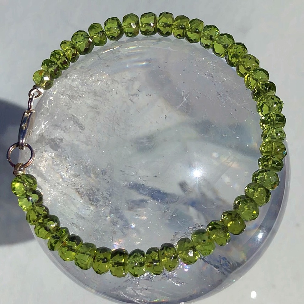 “Ganja Green” Authentic Peridot Gemstone Bracelet! - Picture 5 of 5